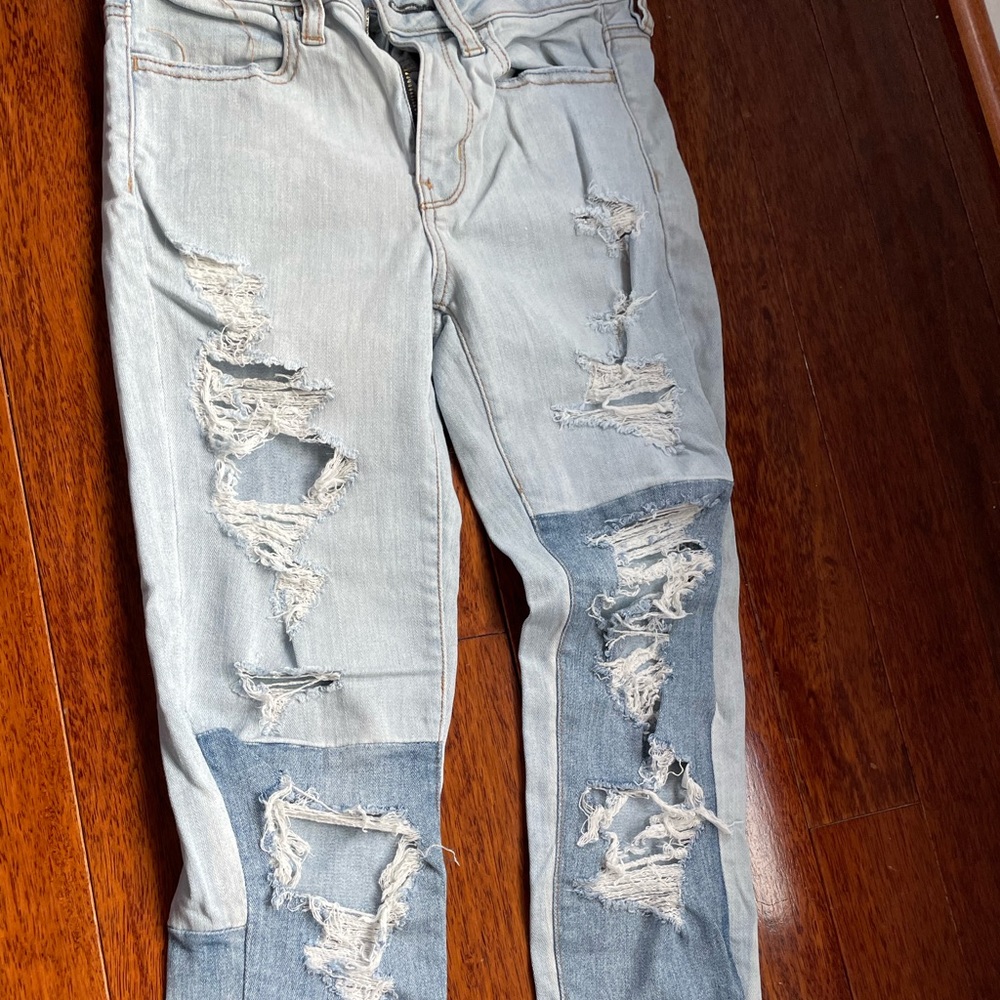 American eagle ripped jeans